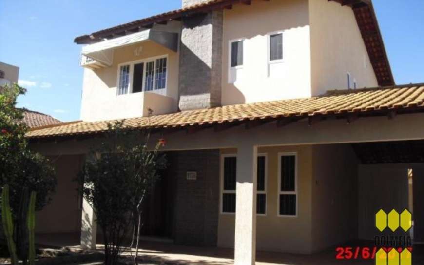 Sobrado com 2 Quartos para Alugar, 408 m² por R$ 3.300/Mês Rua Vinte e Cinco de Dezembro, 1476 - Monte Castelo, Campo Grande - MS