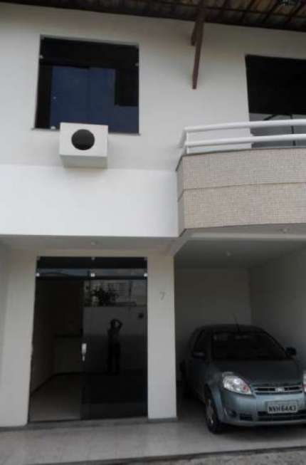 Casa com 3 Quartos para Alugar, 70 m² por R$ 900/Mês Atalaia, Aracaju - SE
