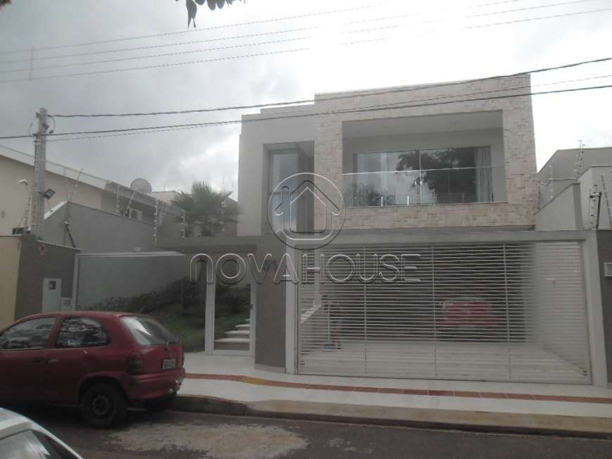 Sobrado com 3 Quartos à Venda, 336 m² por R$ 1.480.000 Vila Vilas Boas, Campo Grande - MS