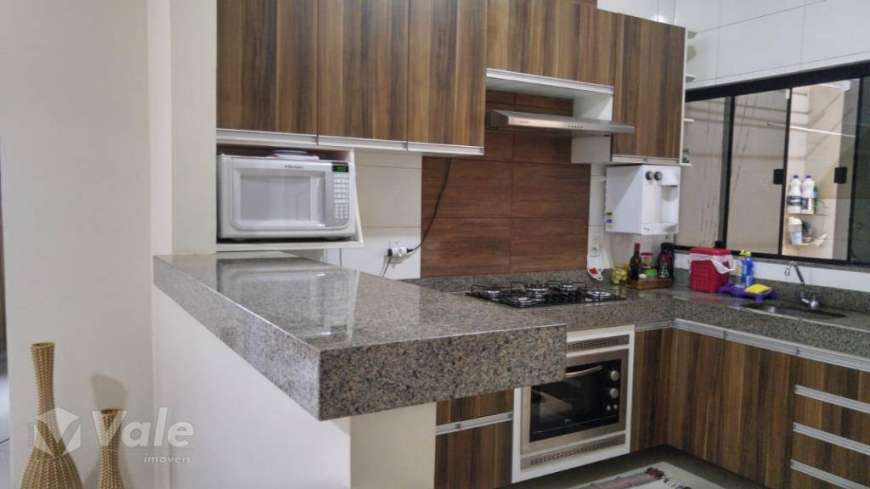 Casa com 3 Quartos à Venda, 115 m² por R$ 300.000 Plano Diretor Norte, Palmas - TO
