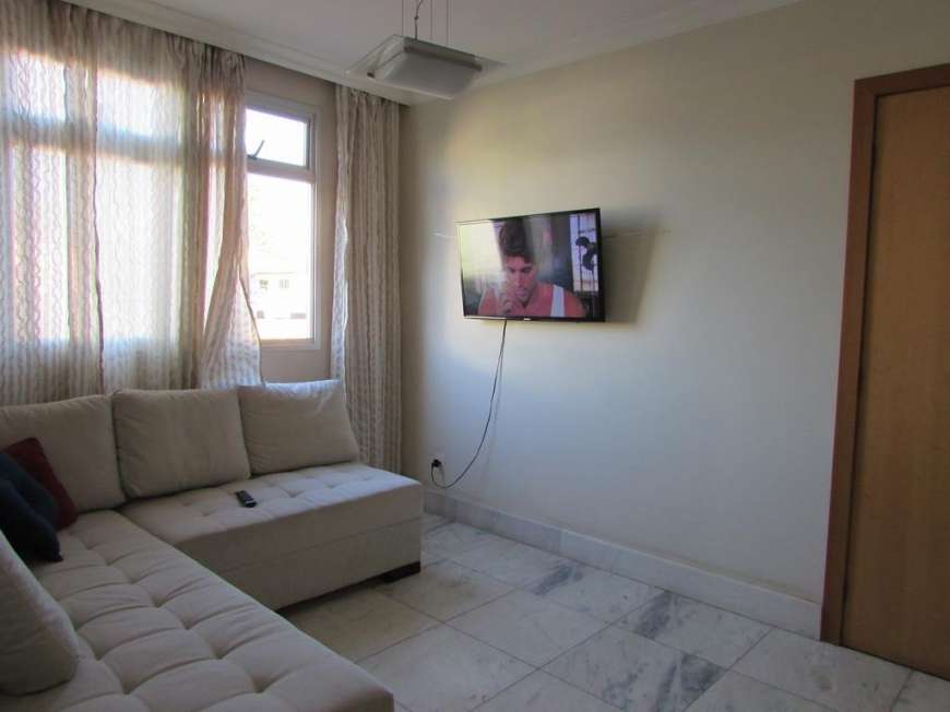 Apartamento com 3 Quartos para Alugar, 90 m² por R$ 1.500/Mês Rua Tulipa - Esplanada, Belo Horizonte - MG