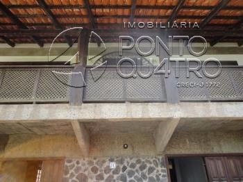 Casa com 4 Quartos para Alugar, 320 m² por R$ 8.000/Mês Rua Doutor Rubem Chaves - Jardim Apipema, Salvador - BA