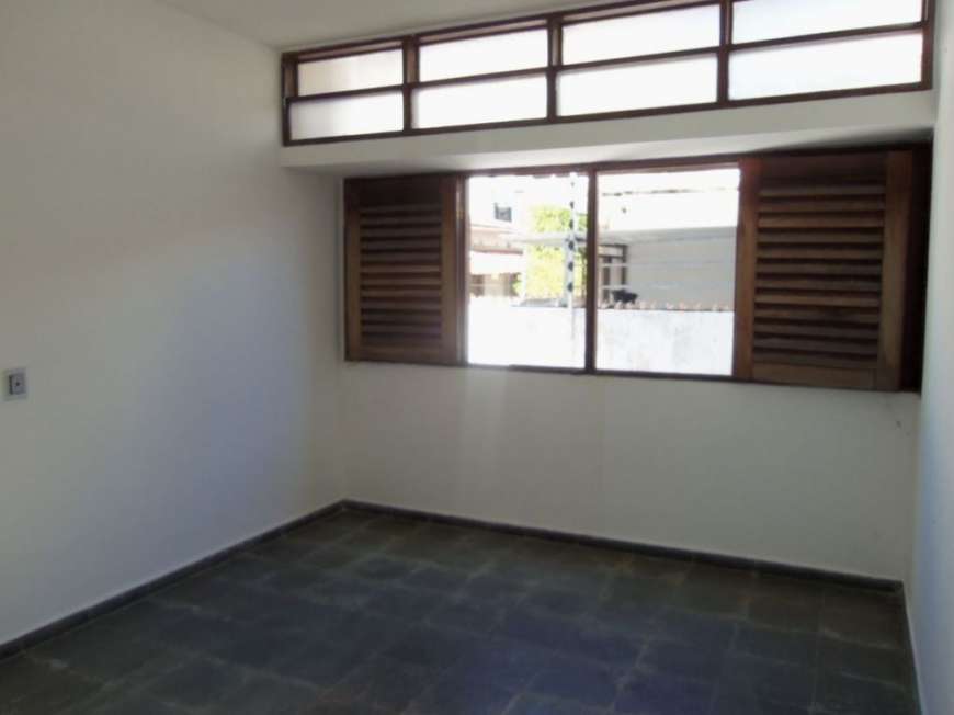 Casa com 3 Quartos à Venda por R$ 750.000 Bessa, João Pessoa - PB