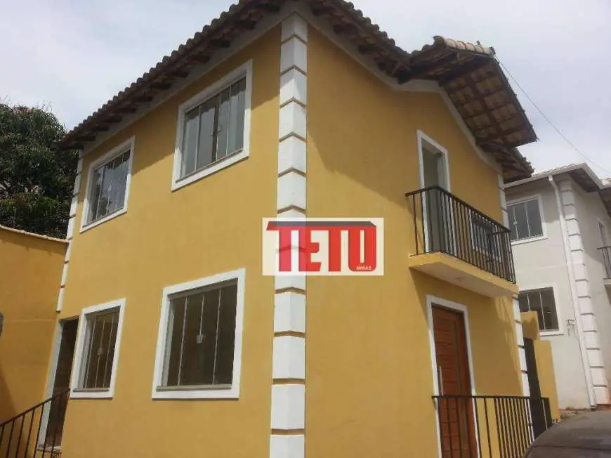 Casa com 2 Quartos à Venda, 70 m² por R$ 200.000 Santa Monica, São Lourenço - MG
