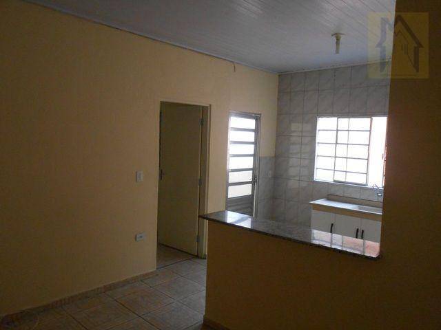 Casa com 1 Quarto para Alugar, 1 m² por R$ 850/Mês Rua Paulo Pontes, 103 - Jardim Regina, São Paulo - SP