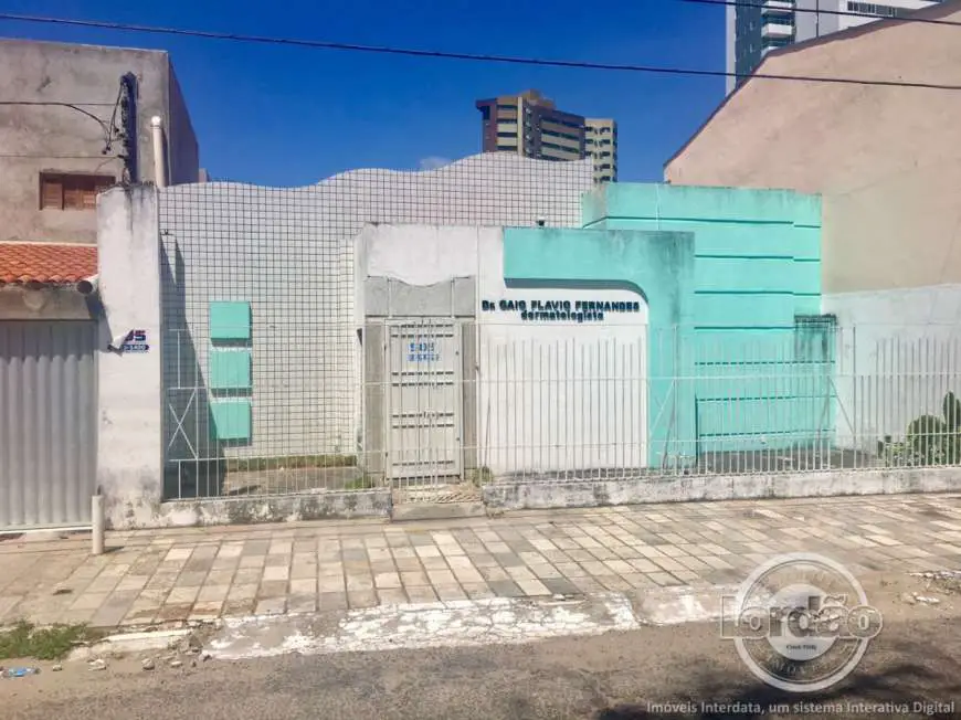 Casa com 6 Quartos para Alugar por R$ 3.000/Mês Rua Tuiuti, 848 - Petrópolis, Natal - RN