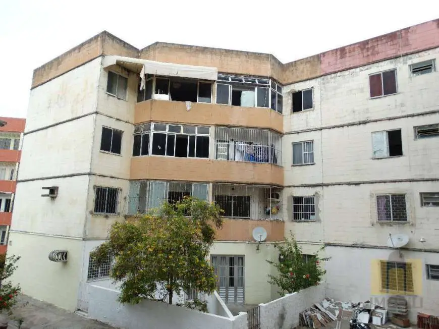 Apartamento com 2 Quartos à Venda, 61 m² por R$ 135.000 Jacarecica, Maceió - AL