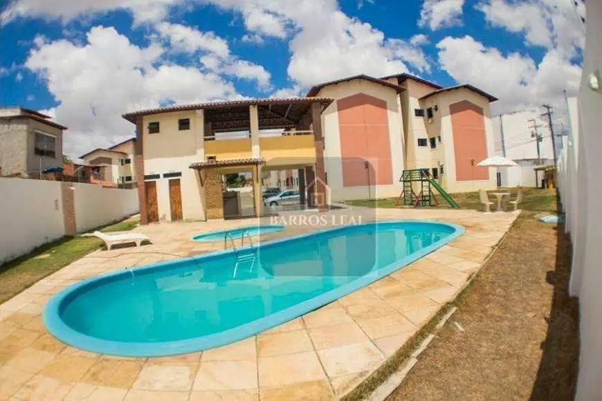Apartamento com 3 Quartos à Venda, 63 m² por R$ 220.000 Mondubim, Fortaleza - CE