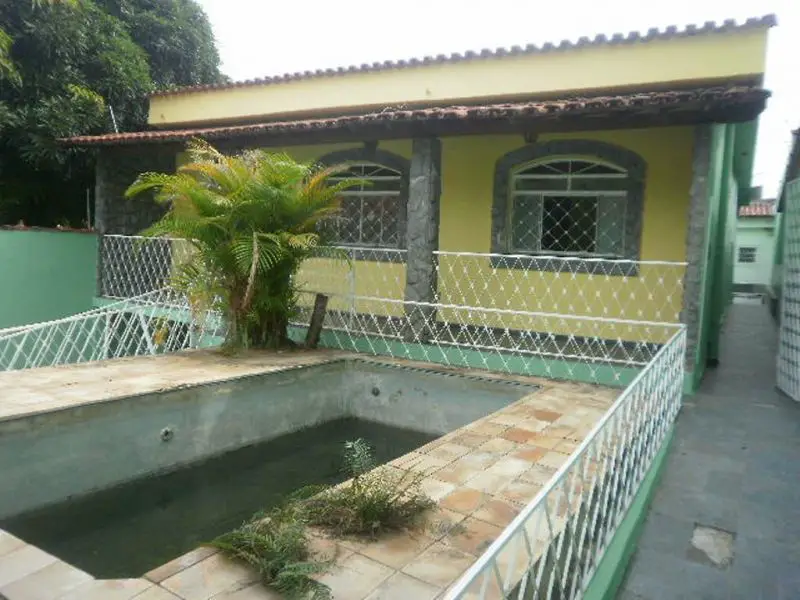 Casa com 3 Quartos à Venda, 200 m² por R$ 600.000 Universitário, Belo Horizonte - MG