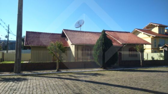 Casa com 3 Quartos à Venda, 224 m² por R$ 850.000 Santa Rita, Bento Gonçalves - RS