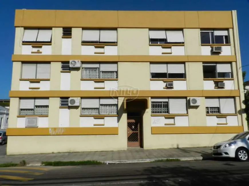 Apartamento com 3 Quartos à Venda, 132 m² por R$ 340.000 Avenida Borges de Medeiros, 1775 - Nossa Senhora de Fátima, Santa Maria - RS