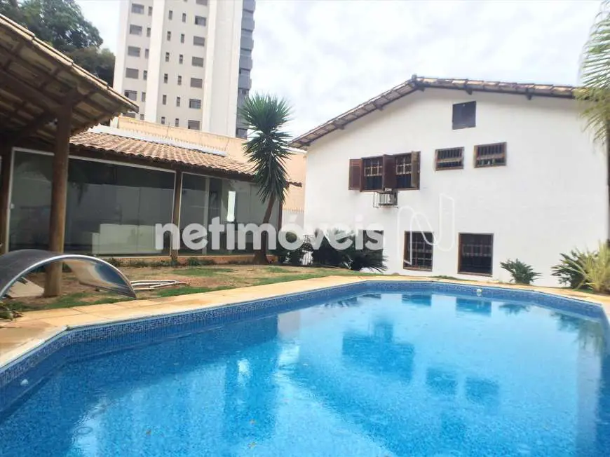 Casa com 4 Quartos para Alugar, 450 m² por R$ 5.500/Mês Rua Tobias Moscoso, 336 - Santa Lúcia, Belo Horizonte - MG