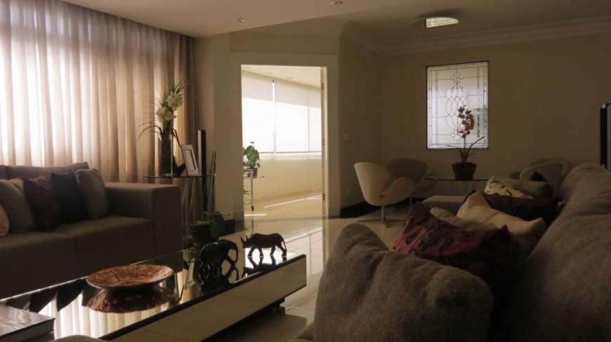 Apartamento com 4 Quartos à Venda, 300 m² por R$ 2.700.000 Ouro Preto, Belo Horizonte - MG