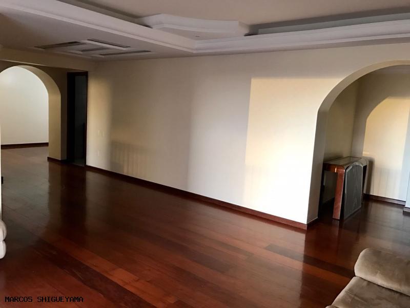 Apartamento com 4 Quartos para Alugar, 180 m² por R$ 2.600/Mês Rua Clarival do Prado Valladares, 241 - Caminho Das Árvores, Salvador - BA