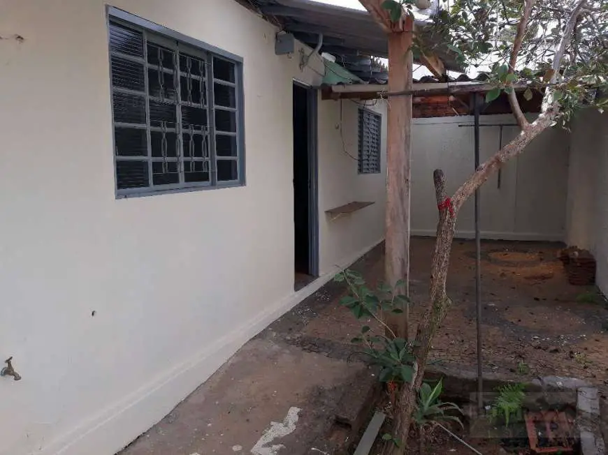 Casa com 1 Quarto para Alugar, 50 m² por R$ 1.100/Mês Jardim Santo Antônio, Valinhos - SP