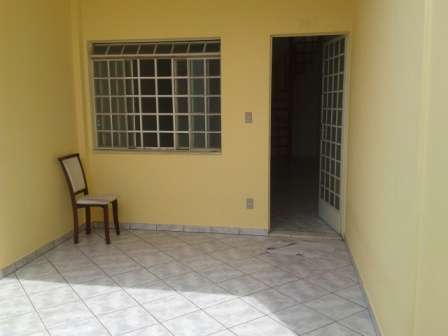 Casa com 1 Quarto para Alugar, 45 m² por R$ 900/Mês Rua Olenka Dias Bicalho - Estoril, Belo Horizonte - MG