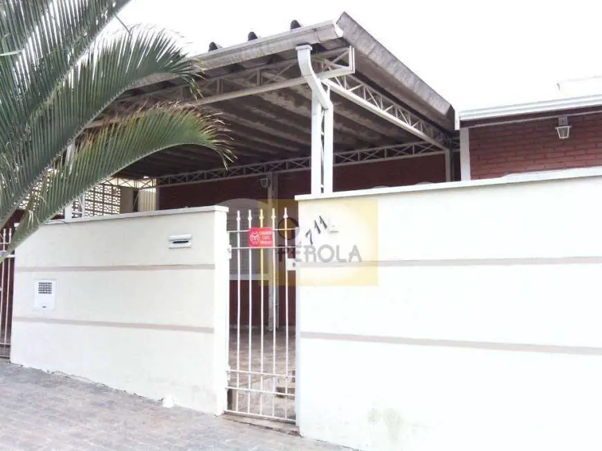 Casa com 3 Quartos para Alugar, 180 m² por R$ 2.200/Mês Jardim São Pedro, Campinas - SP