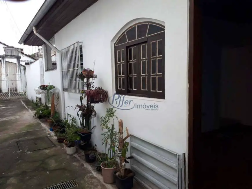 Casa com 1 Quarto para Alugar, 1 m² por R$ 1.100/Mês Rua Ganges, 481 - Vila Carrão, São Paulo - SP