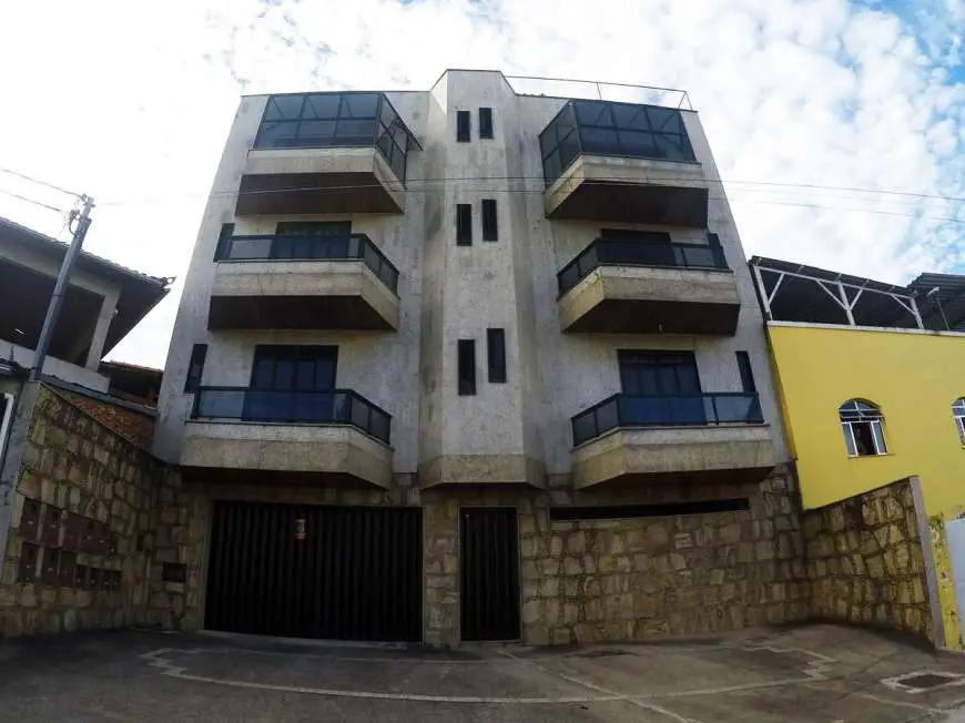 Apartamento com 2 Quartos para Alugar, 70 m² por R$ 800/Mês Cidade do Sol, Juiz de Fora - MG