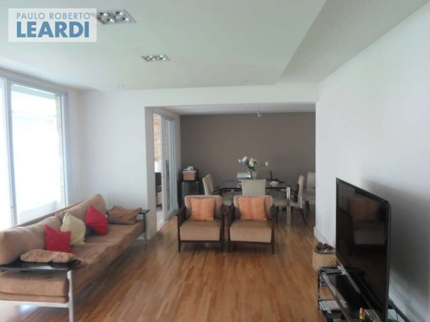 Apartamento com 4 Quartos para Alugar, 240 m² por R$ 17.000/Mês Rua Lincoln Albuquerque - Perdizes, São Paulo - SP