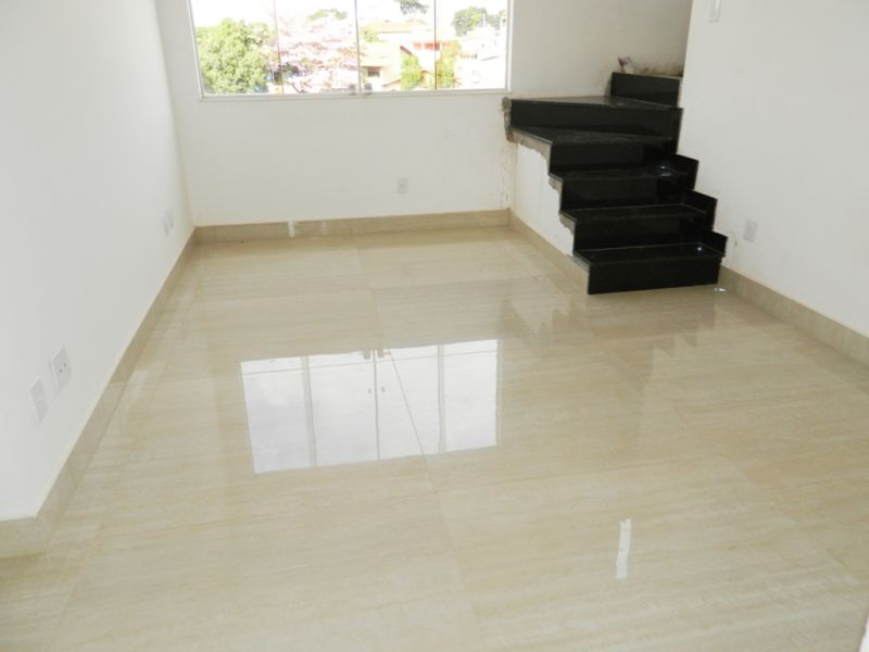 Cobertura com 4 Quartos à Venda, 160 m² por R$ 550.000 Serrano, Belo Horizonte - MG
