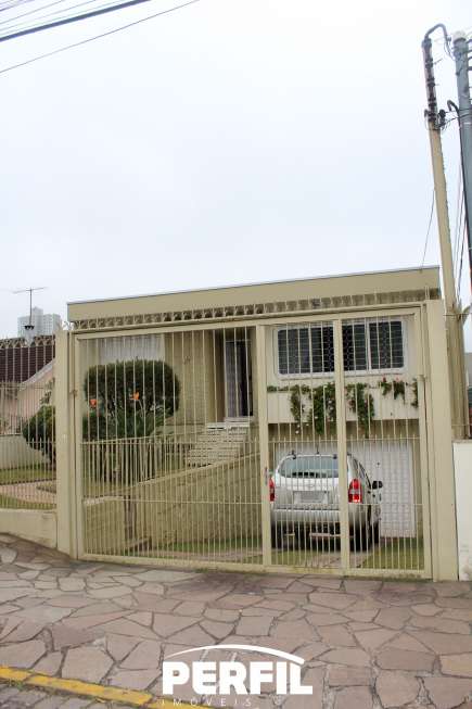 Casa com 4 Quartos à Venda, 420 m² por R$ 1.200.000 Rua Engenheiro Euclídes da Cunha, 292 - São Leopoldo, Caxias do Sul - RS