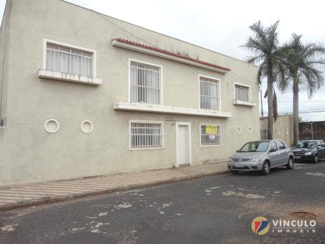 Apartamento com 3 Quartos para Alugar, 117 m² por R$ 800/Mês Olinda, Uberaba - MG