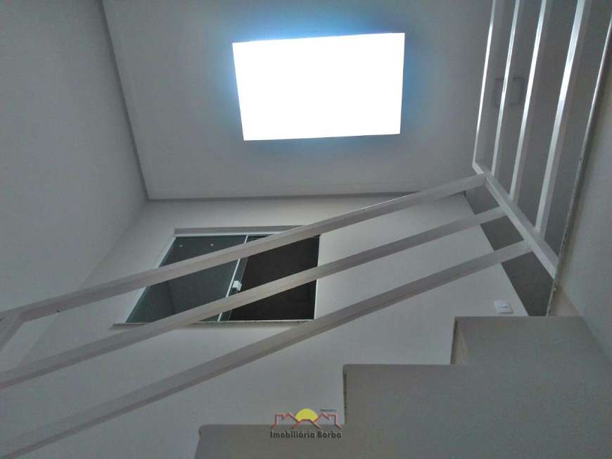 Casa com 3 Quartos à Venda, 148 m² por R$ 350.000 Espinheiros, Joinville - SC