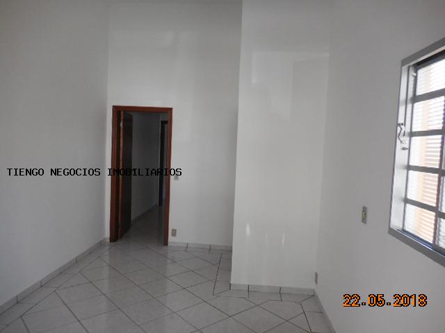 Casa para Alugar, 130 m² por R$ 2.400/Mês Centro, Limeira - SP