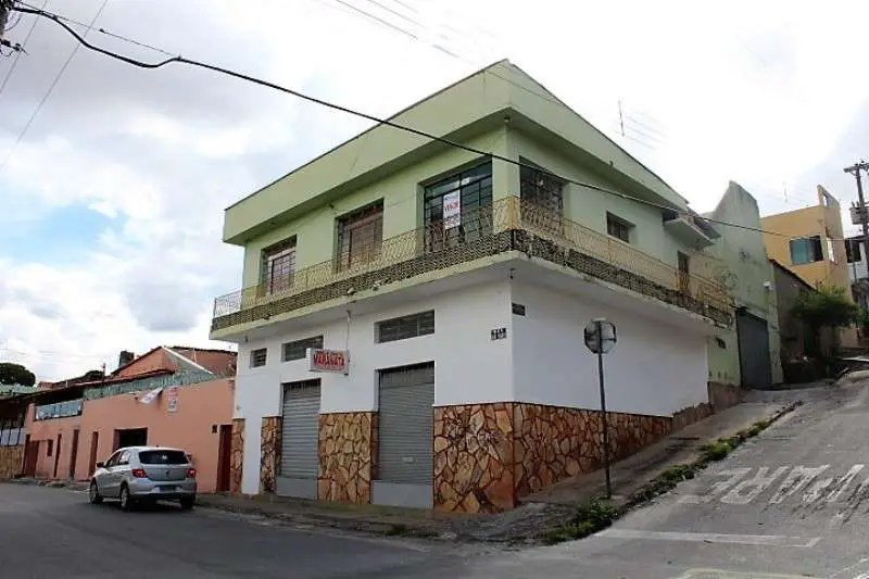 Casa com 3 Quartos à Venda por R$ 1.250.000 Rua Belo Oriente - Providência, Belo Horizonte - MG