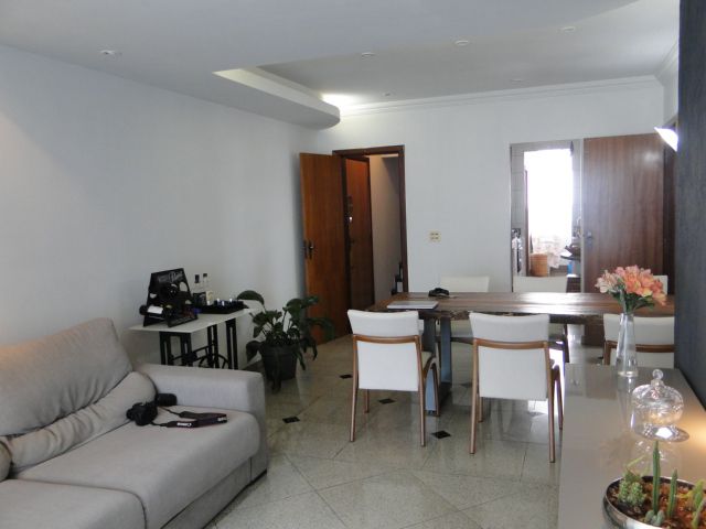 Cobertura com 4 Quartos à Venda, 229 m² por R$ 690.000 Rua Stela de Souza - Sagrada Família, Belo Horizonte - MG
