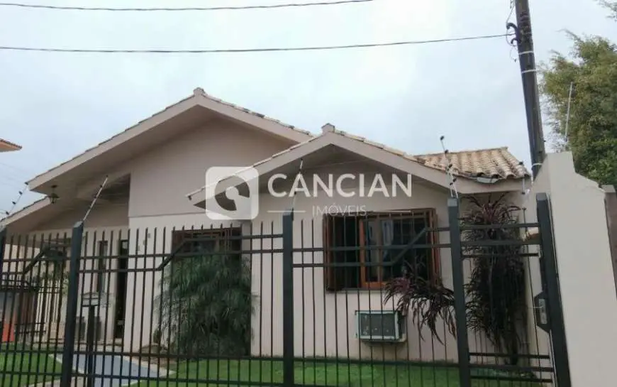 Casa com 3 Quartos à Venda, 149 m² por R$ 980.000 Rua Reinaldo Manoel Guidolin, 200 - Camobi, Santa Maria - RS