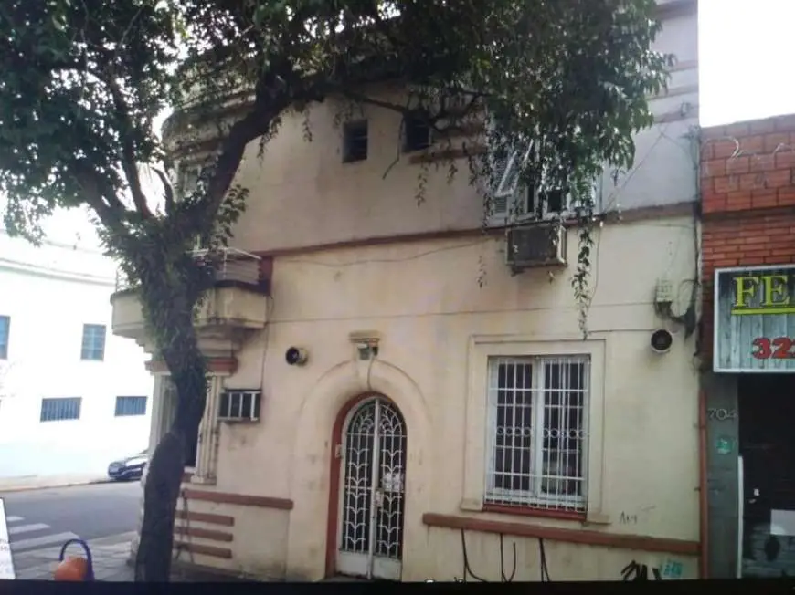 Casa com 3 Quartos à Venda, 190 m² por R$ 730.000 Rua Riachuelo, 696 - Centro, Porto Alegre - RS
