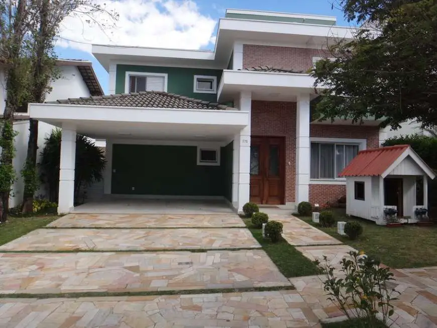 Casa com 3 Quartos à Venda, 234 m² por R$ 1.100.000 Rua 3 - Betel, Paulínia - SP