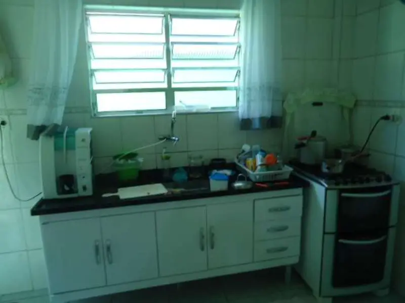 Casa com 3 Quartos para Alugar por R$ 3.000/Mês Tombo, Guarujá - SP