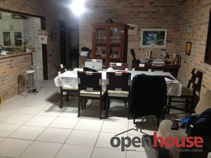 Casa com 3 Quartos à Venda, 305 m² por R$ 450.000 Ponta Negra, Natal - RN