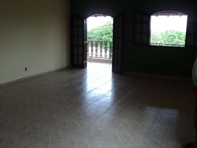 Apartamento com 5 Quartos à Venda, 186 m² por R$ 450.000 Rua dos Bandeirantes - Iguabinha, Araruama - RJ