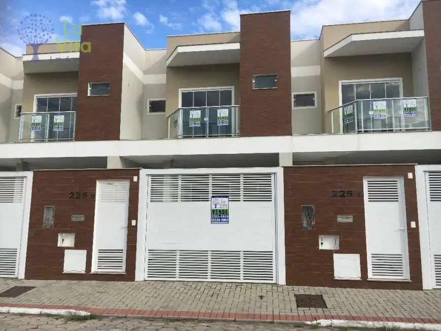 Casa de Condomínio com 3 Quartos à Venda, 141 m² por R$ 439.000 Rua Selma Zimmermann - Bela Vista, Gaspar - SC