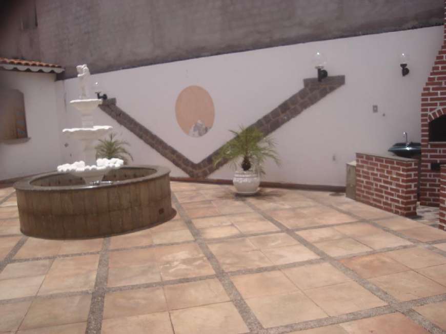 Casa com 3 Quartos à Venda por R$ 800.000 Jardim Cruzeiro, Feira de Santana - BA