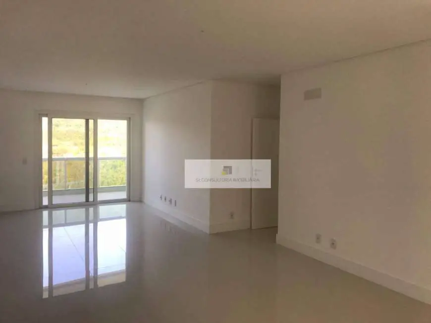 Apartamento com 4 Quartos à Venda, 145 m² por R$ 1.300.000 Jurerê Internacional, Florianópolis - SC