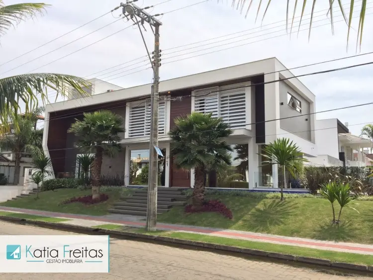 Casa com 4 Quartos à Venda, 549 m² por R$ 4.800.000 Rua das Manjubas, 641 - Jurerê Internacional, Florianópolis - SC