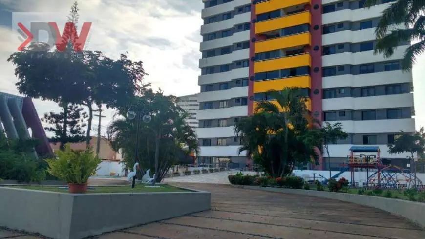 Apartamento com 3 Quartos à Venda, 140 m² por R$ 600.000 Rua Pastor Gabino Brelaz, 1397 - Capim Macio, Natal - RN