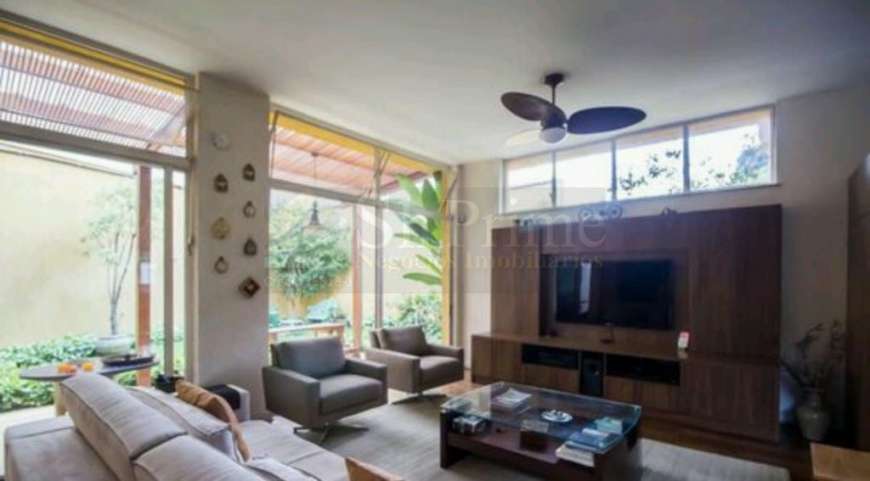 Casa com 5 Quartos para Alugar, 400 m² por R$ 10.000/Mês Rua Mário Guastini, 153 - Pinheiros, São Paulo - SP