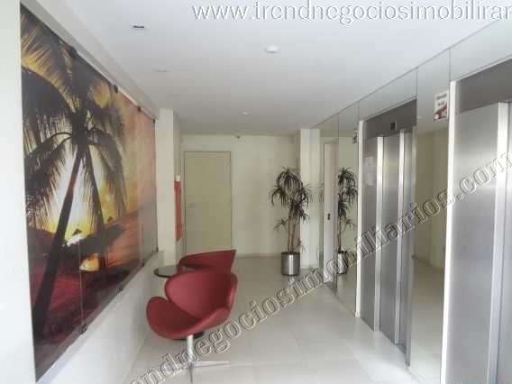Apartamento com 1 Quarto à Venda, 44 m² por R$ 190.000 Rua José Soares Sobrinho, 136 - Jatiúca, Maceió - AL