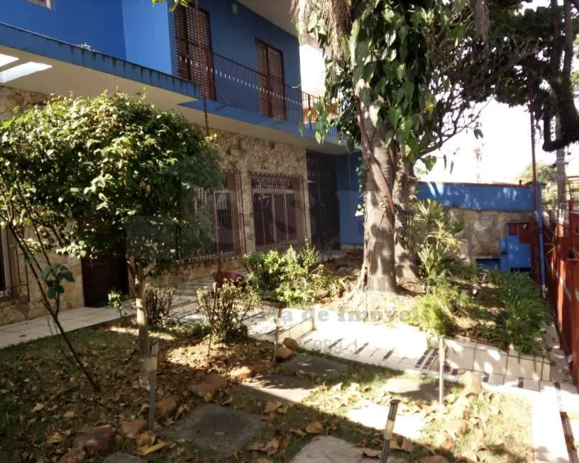 Casa com 5 Quartos para Alugar, 404 m² por R$ 5.900/Mês Jaguaré, São Paulo - SP