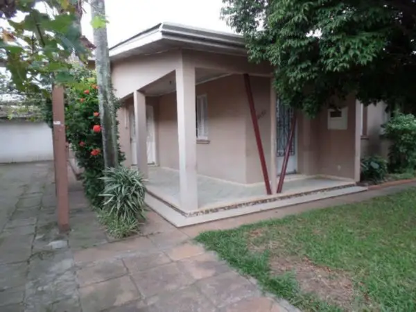 Casa com 3 Quartos à Venda, 214 m² por R$ 700.000 Avenida Presidente Vargas, 3404 - Sao Sebastiao, Esteio - RS