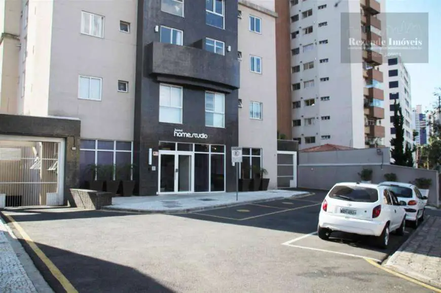 Apartamento com 1 Quarto à Venda, 32 m² por R$ 220.000 Rua Nicolau Maeder, 1 - Alto da Glória, Curitiba - PR