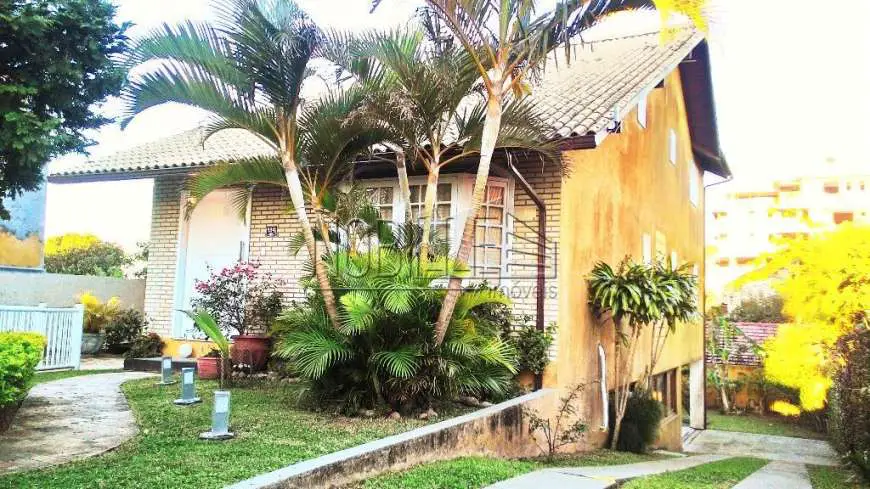 Casa com 3 Quartos para Alugar, 150 m² por R$ 1.050/Dia Rua do Trinta Réis, 134 - Ingleses do Rio Vermelho, Florianópolis - SC