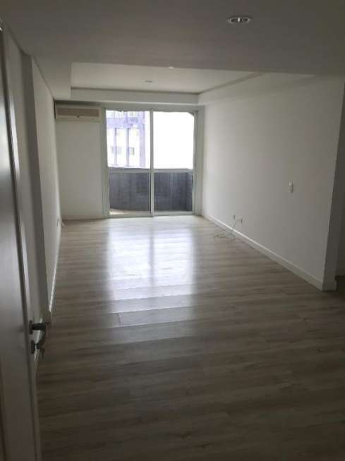 Apartamento com 1 Quarto para Alugar, 68 m² por R$ 1.950/Mês Avenida Silva Jardim - Água Verde, Curitiba - PR