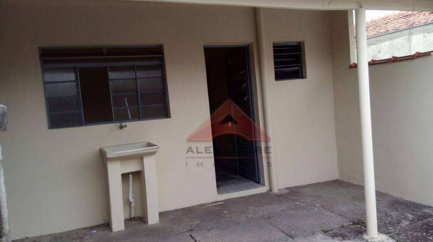 Casa com 1 Quarto para Alugar, 49 m² por R$ 500/Mês Conjunto Residencial Galo Branco, São José dos Campos - SP